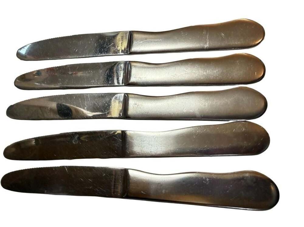 Walco Stainless Steel Dinner Knives